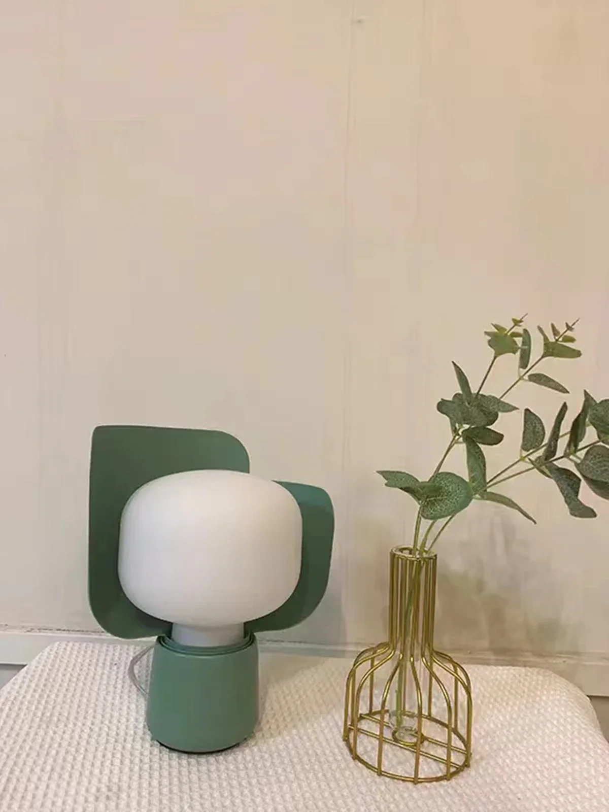 Miniature 1